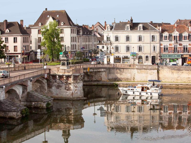 Отель Ibis Auxerre Centre Экстерьер фото