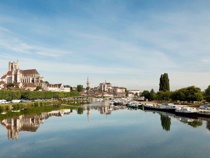 Отель Ibis Auxerre Centre Экстерьер фото